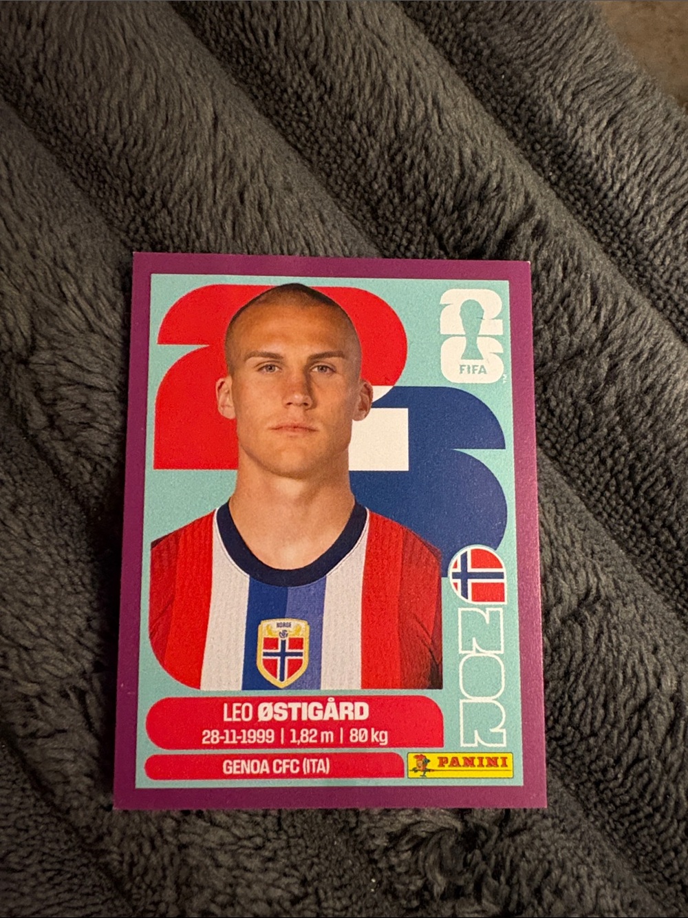 Panini sticker world cup 2026- purple parallel Leo Østigård